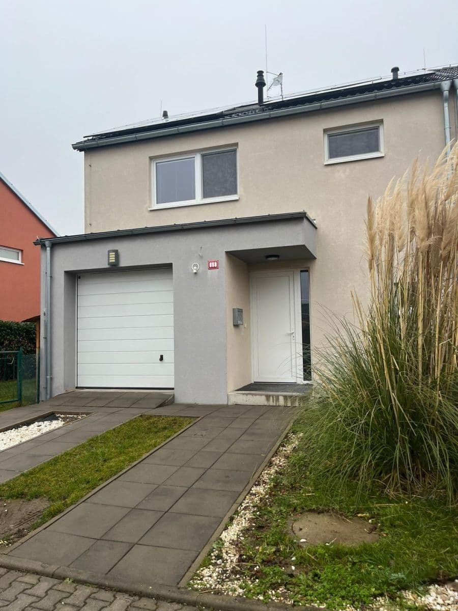 Pronájem domu 125 m², pozemek 300 m², Na Zámku, Nehvizdy, Středočeský kraj Pronájem domu 125 m², pozemek 300 m², Na Zámku, Nehvizdy, Středočeský kraj