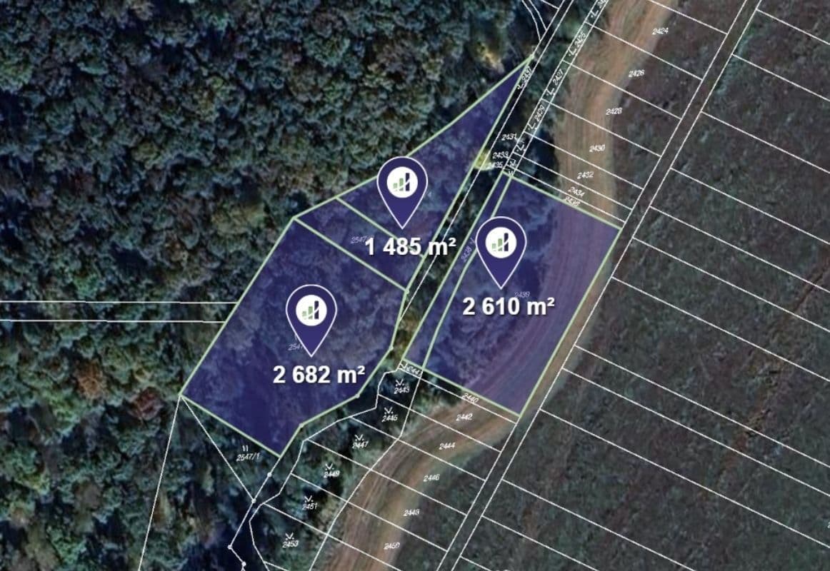 Prodej pozemku 6.449 m², Komárov, Zlínský kraj Prodej pozemku 6.449 m², Komárov, Zlínský kraj