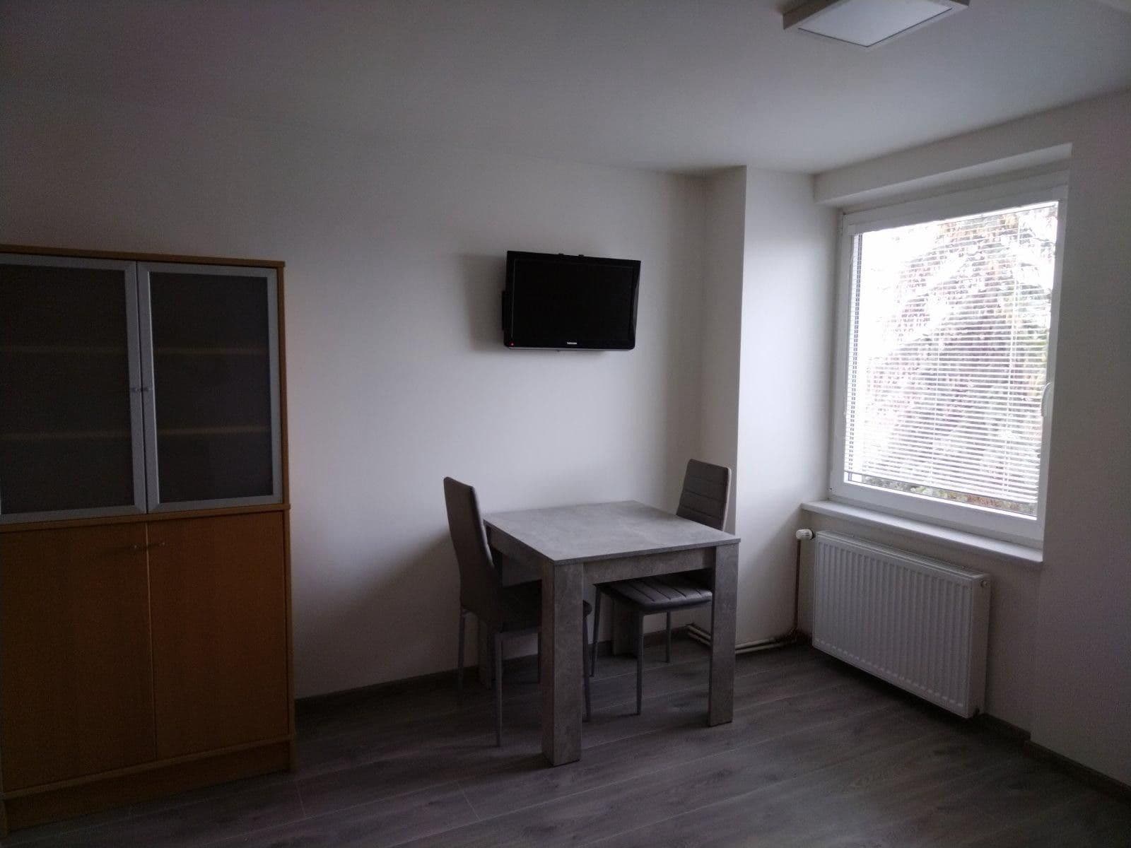 Pronájem bytu 1+kk 35 m², Nesměřická, Praha, Praha Pronájem bytu 1+kk 35 m², Nesměřická, Praha, Praha