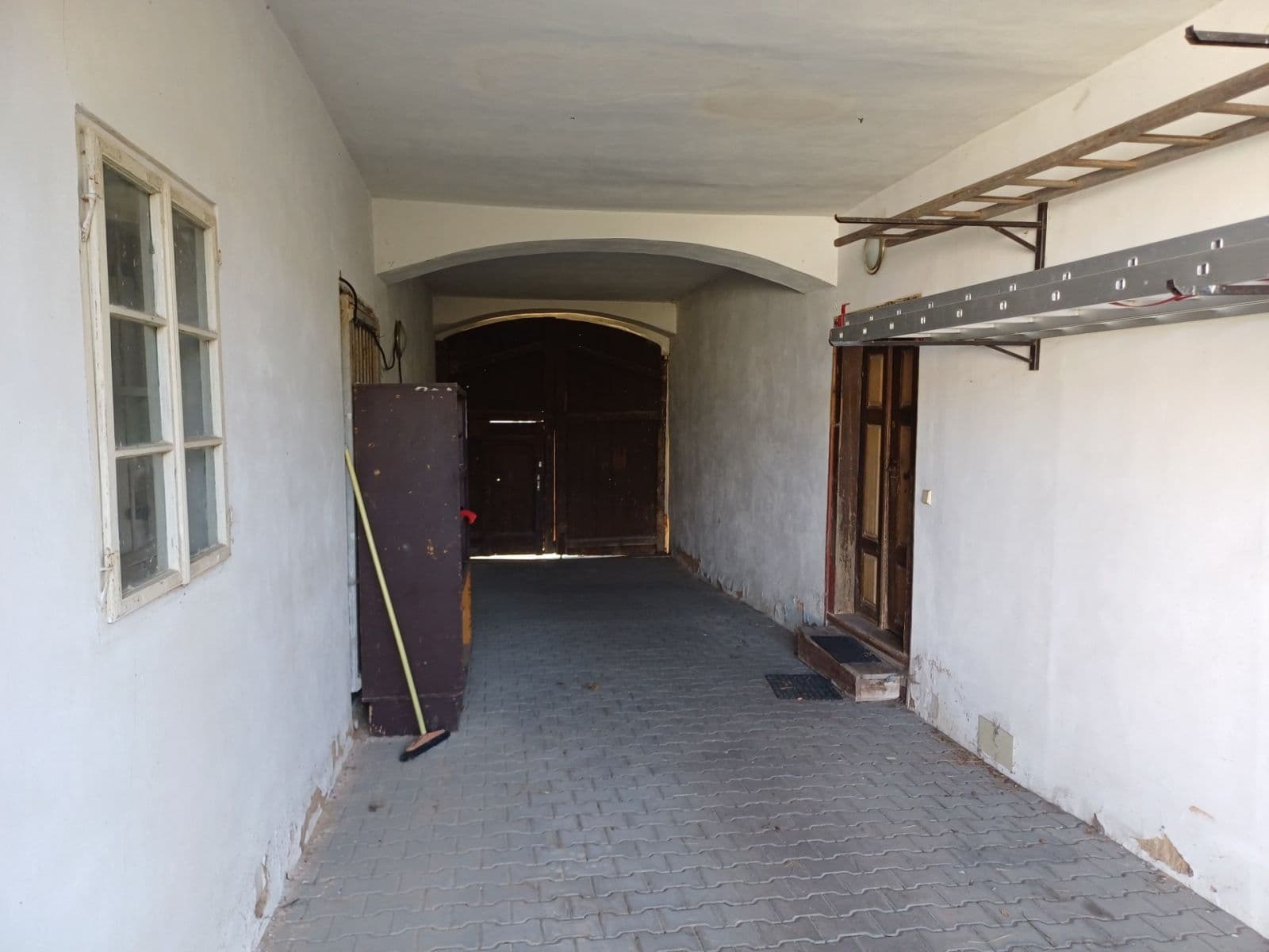 Prodej domu 235 m², pozemek 869 m², Masarykovo náměstí, Zbiroh, Plzeňský kraj Prodej domu 235 m², pozemek 869 m², Masarykovo náměstí, Zbiroh, Plzeňský kraj