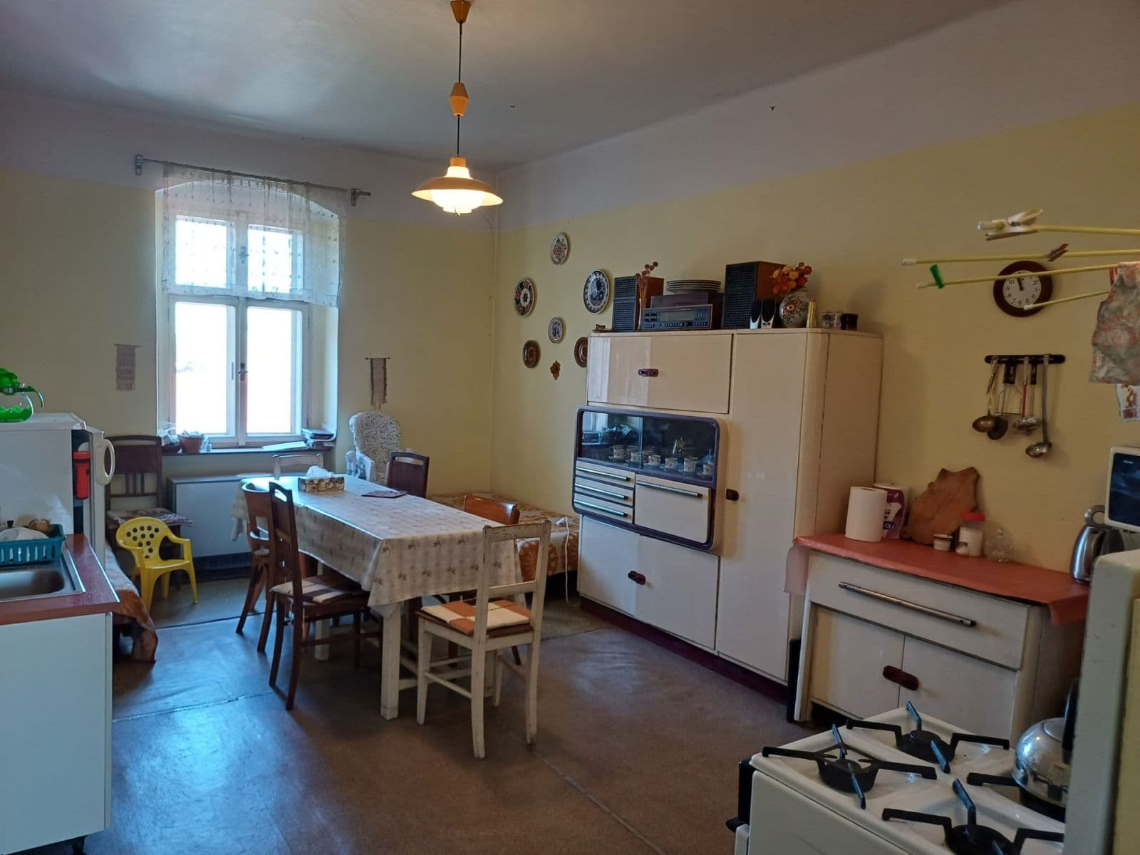 Prodej domu 235 m², pozemek 869 m², Masarykovo náměstí, Zbiroh, Plzeňský kraj Prodej domu 235 m², pozemek 869 m², Masarykovo náměstí, Zbiroh, Plzeňský kraj