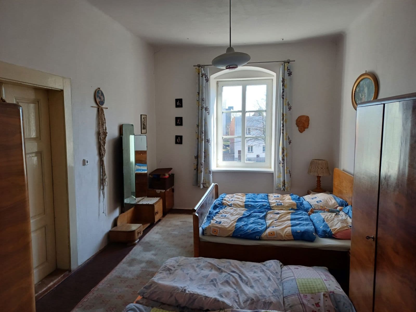 Prodej domu 235 m², pozemek 869 m², Masarykovo náměstí, Zbiroh, Plzeňský kraj Prodej domu 235 m², pozemek 869 m², Masarykovo náměstí, Zbiroh, Plzeňský kraj