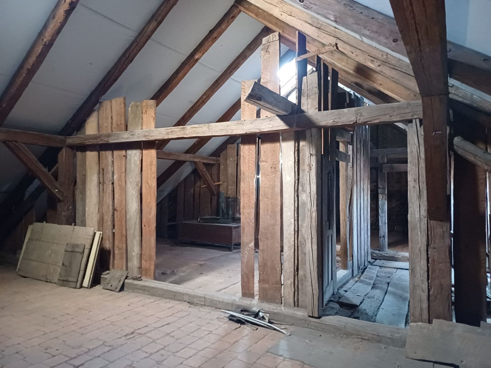 Prodej domu 235 m², pozemek 869 m², Masarykovo náměstí, Zbiroh, Plzeňský kraj Prodej domu 235 m², pozemek 869 m², Masarykovo náměstí, Zbiroh, Plzeňský kraj