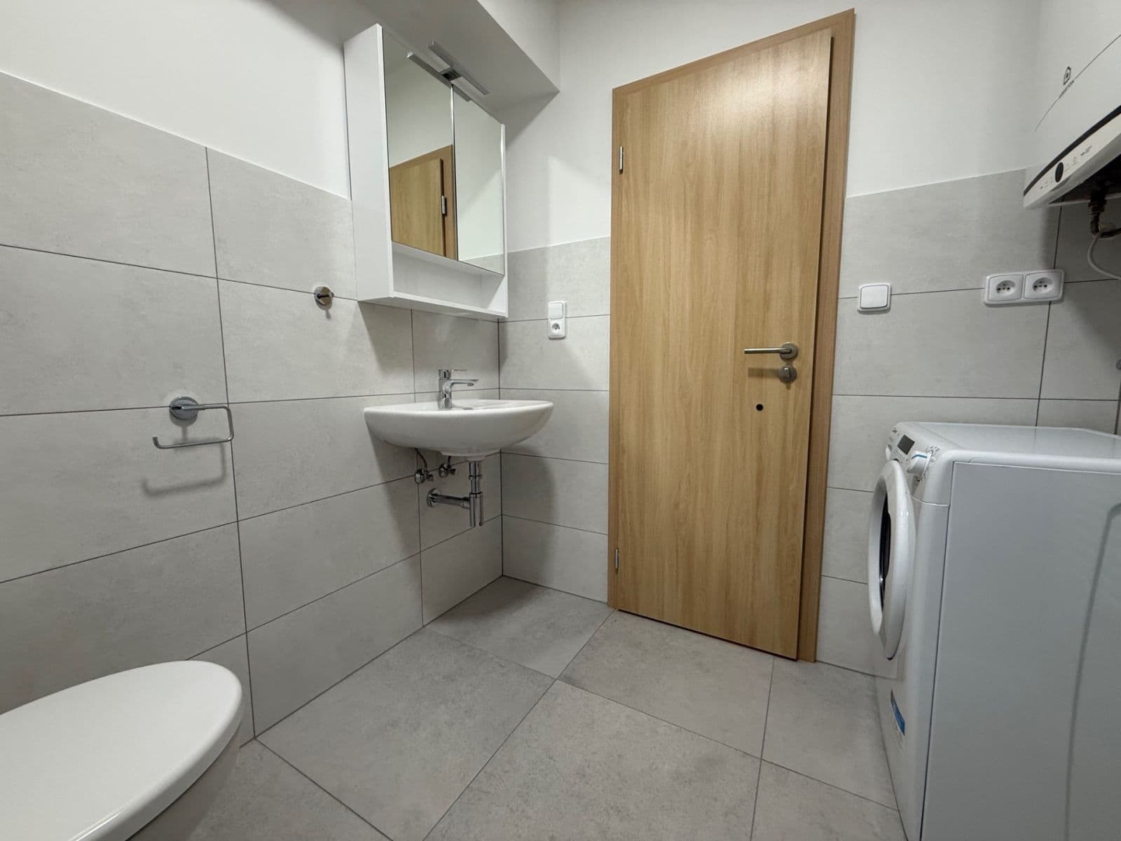 Pronájem bytu 1+kk 34 m², Mochovská, Praha, Praha Pronájem bytu 1+kk 34 m², Mochovská, Praha, Praha