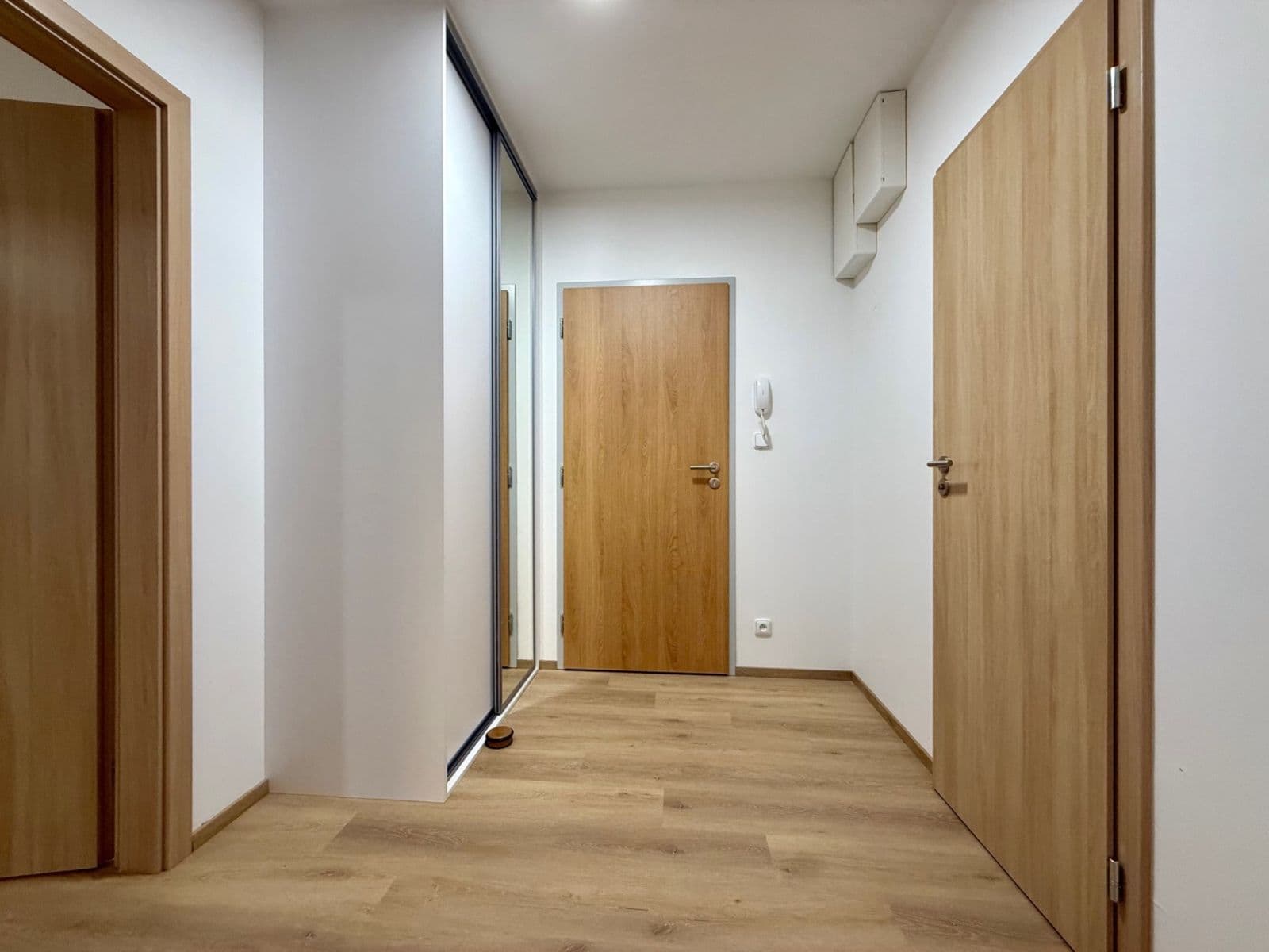 Pronájem bytu 2+kk 65 m², Mochovská, Praha, Praha Pronájem bytu 2+kk 65 m², Mochovská, Praha, Praha