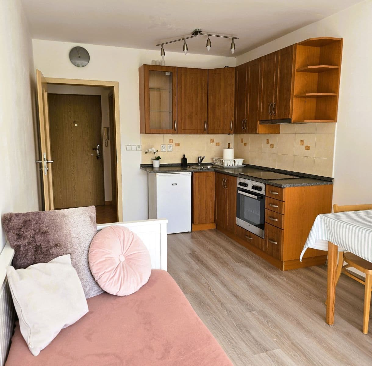 Prodej bytu 1+kk 25 m², Vánková, Praha, Praha Prodej bytu 1+kk 25 m², Vánková, Praha, Praha