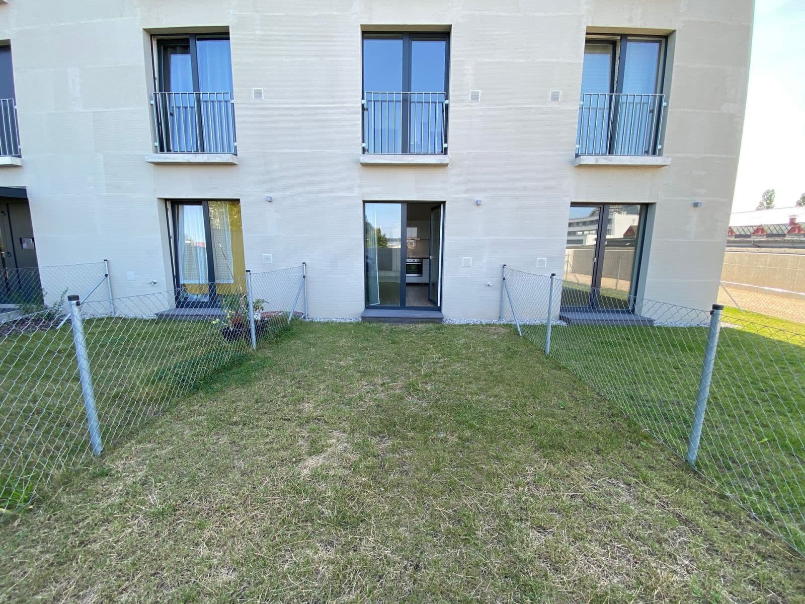 Pronájem bytu 1+kk 52 m², Novovysočanská, Praha, Praha Pronájem bytu 1+kk 52 m², Novovysočanská, Praha, Praha