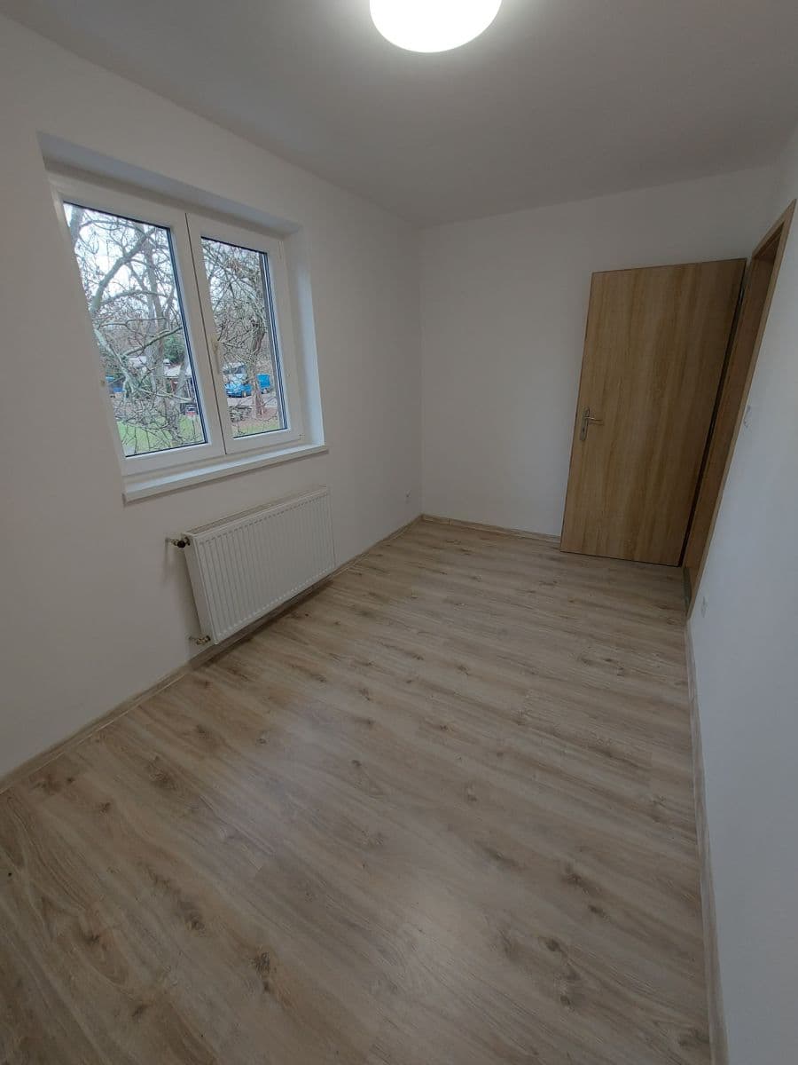 Pronájem bytu 3+1 60 m², Slaný, Středočeský kraj Pronájem bytu 3+1 60 m², Slaný, Středočeský kraj