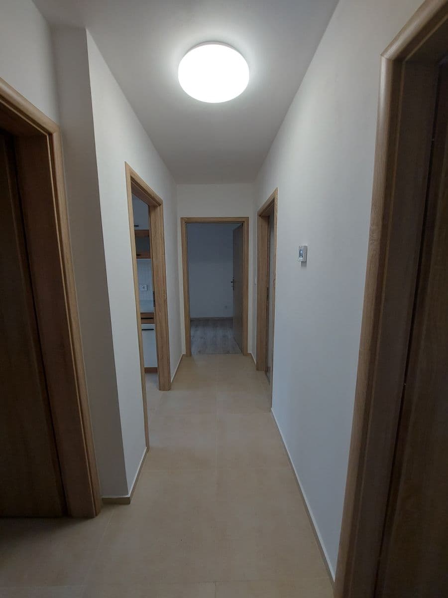 Pronájem bytu 3+1 60 m², Slaný, Středočeský kraj Pronájem bytu 3+1 60 m², Slaný, Středočeský kraj