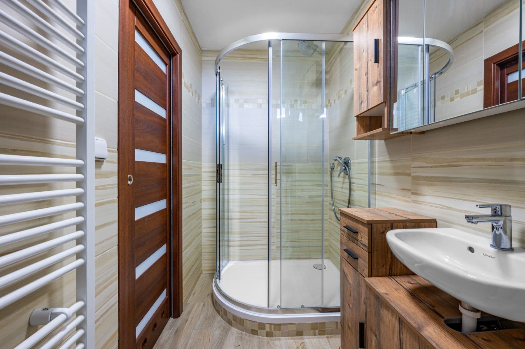 Pronájem bytu 2+kk 48 m², Revoluční, Měšice, Středočeský kraj Pronájem bytu 2+kk 48 m², Revoluční, Měšice, Středočeský kraj