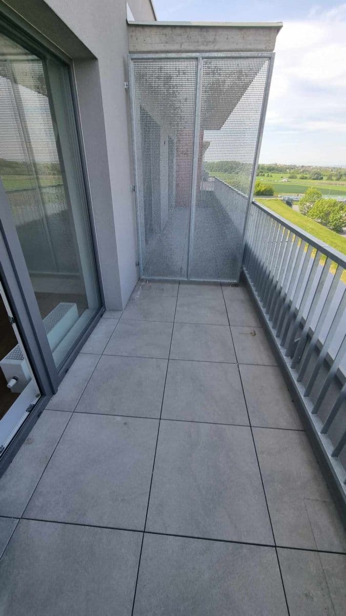 Pronájem bytu 1+kk 28 m², Aloise Rašína, Olomouc, Olomoucký kraj Pronájem bytu 1+kk 28 m², Aloise Rašína, Olomouc, Olomoucký kraj