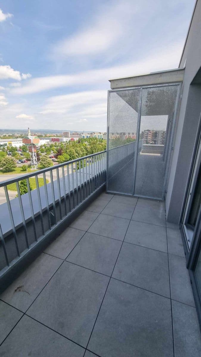 Pronájem bytu 1+kk 28 m², Aloise Rašína, Olomouc, Olomoucký kraj Pronájem bytu 1+kk 28 m², Aloise Rašína, Olomouc, Olomoucký kraj