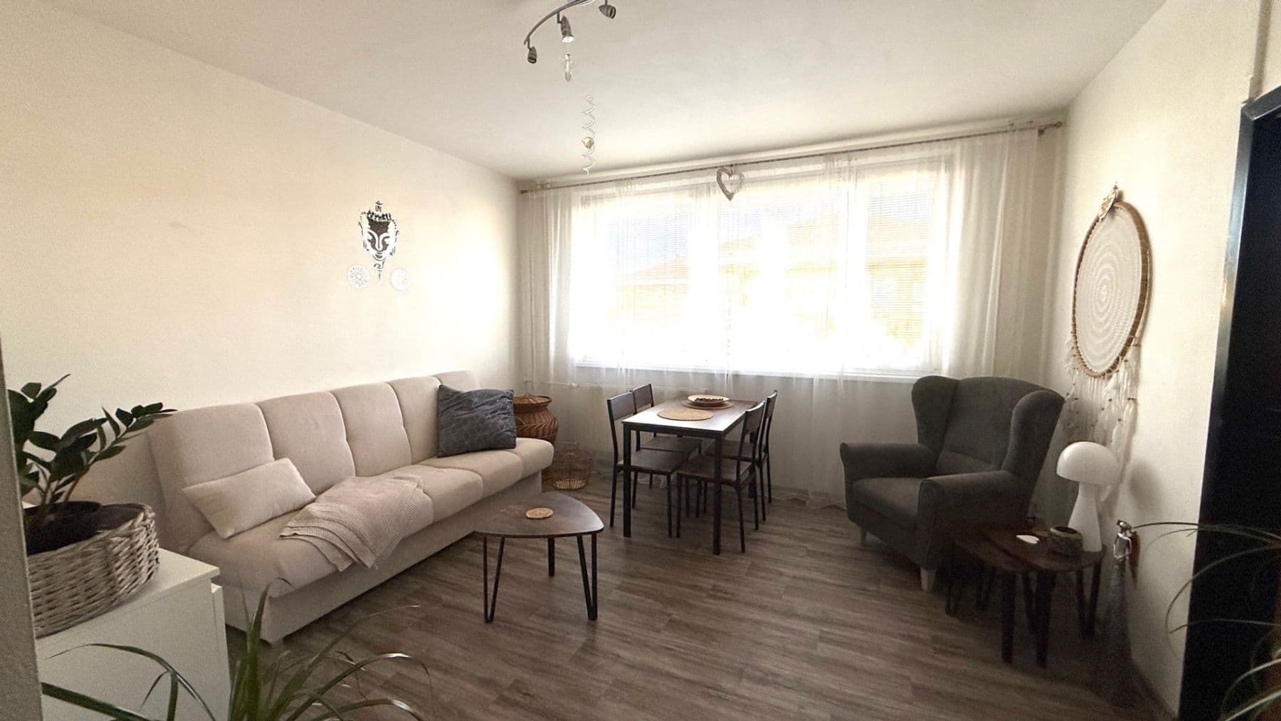 Pronájem bytu 2+1 47 m², Na Valtické, Břeclav, Jihomoravský kraj Pronájem bytu 2+1 47 m², Na Valtické, Břeclav, Jihomoravský kraj