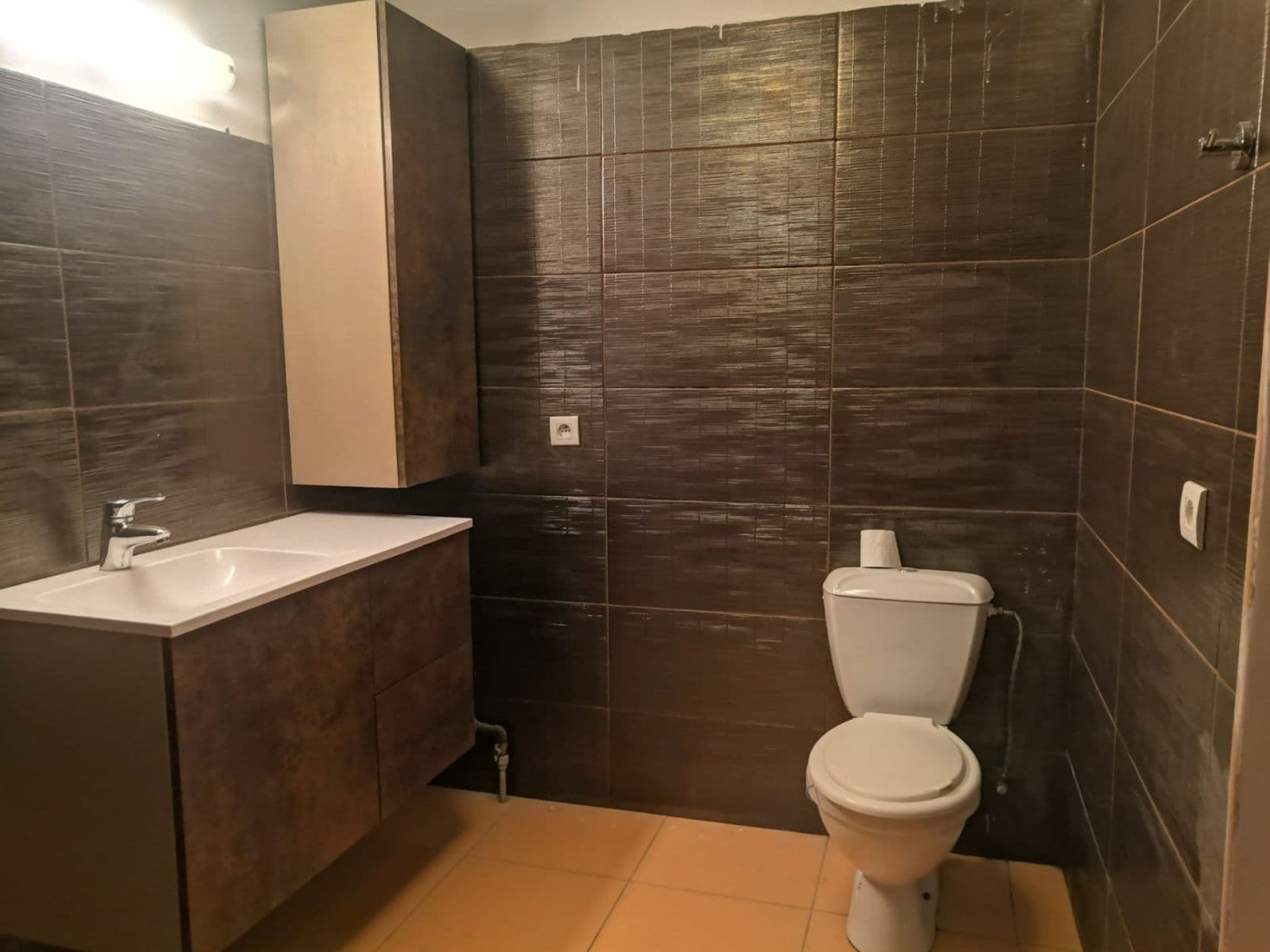 Pronájem bytu 2+kk 79 m², Kozí, Brozany nad Ohří, Ústecký kraj Pronájem bytu 2+kk 79 m², Kozí, Brozany nad Ohří, Ústecký kraj