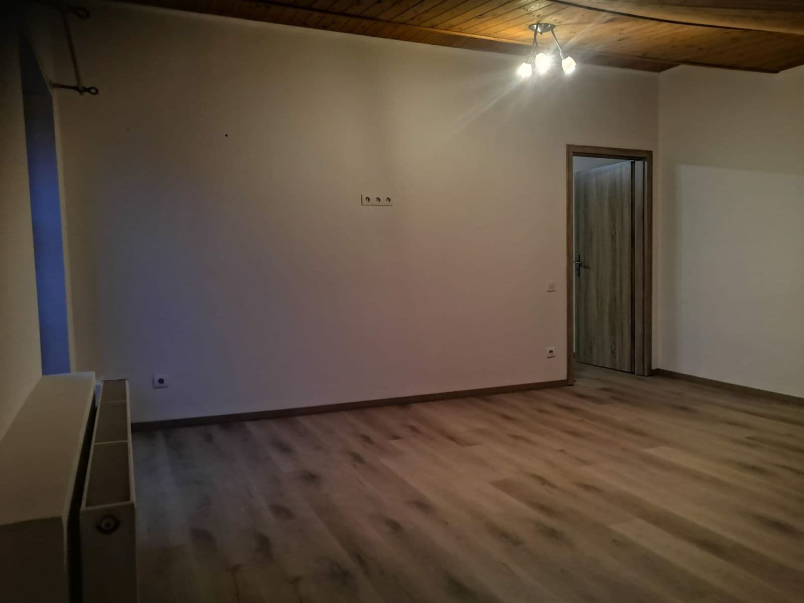 Pronájem bytu 2+kk 79 m², Kozí, Brozany nad Ohří, Ústecký kraj Pronájem bytu 2+kk 79 m², Kozí, Brozany nad Ohří, Ústecký kraj