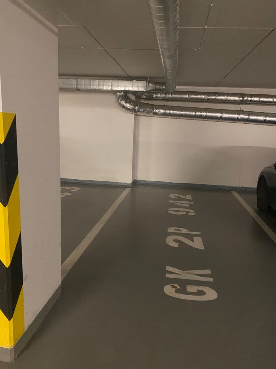 Pronájem garáže 14 m², Praha, Praha Pronájem garáže 14 m², Praha, Praha