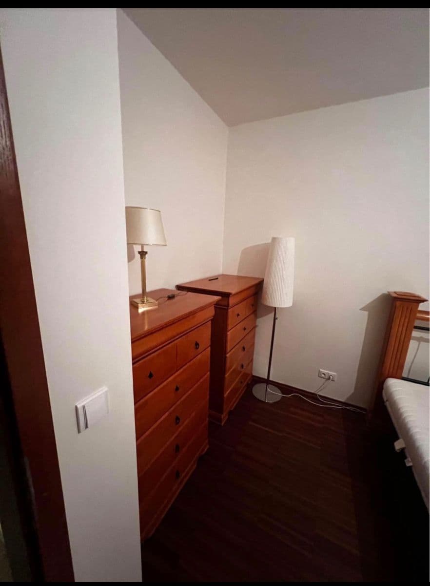 Pronájem bytu 2+kk 74 m², Jeremiášova, Praha, Praha Pronájem bytu 2+kk 74 m², Jeremiášova, Praha, Praha