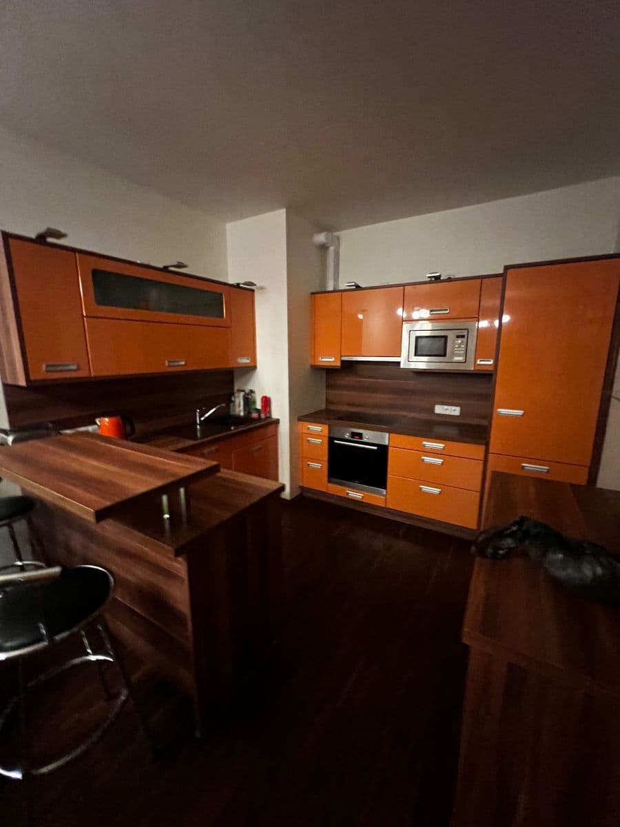Pronájem bytu 2+kk 74 m², Jeremiášova, Praha, Praha Pronájem bytu 2+kk 74 m², Jeremiášova, Praha, Praha