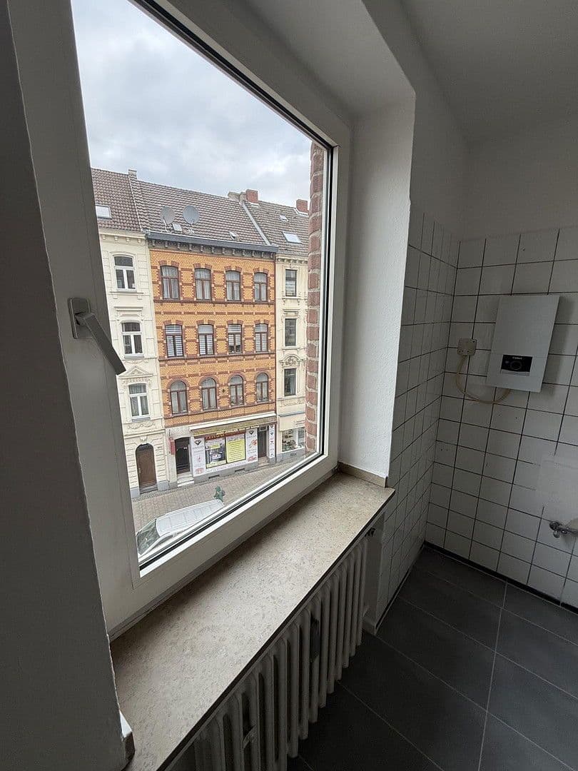 Pronájem bytu 2+1 66 m², Berliner Str.32, Köln, Severní Porýní-Vestfálsko Pronájem bytu 2+1 66 m², Berliner Str.32, Köln, Severní Porýní-Vestfálsko