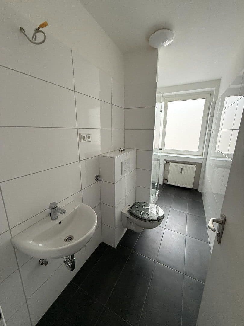 Pronájem bytu 2+1 66 m², Berliner Str.32, Köln, Severní Porýní-Vestfálsko Pronájem bytu 2+1 66 m², Berliner Str.32, Köln, Severní Porýní-Vestfálsko