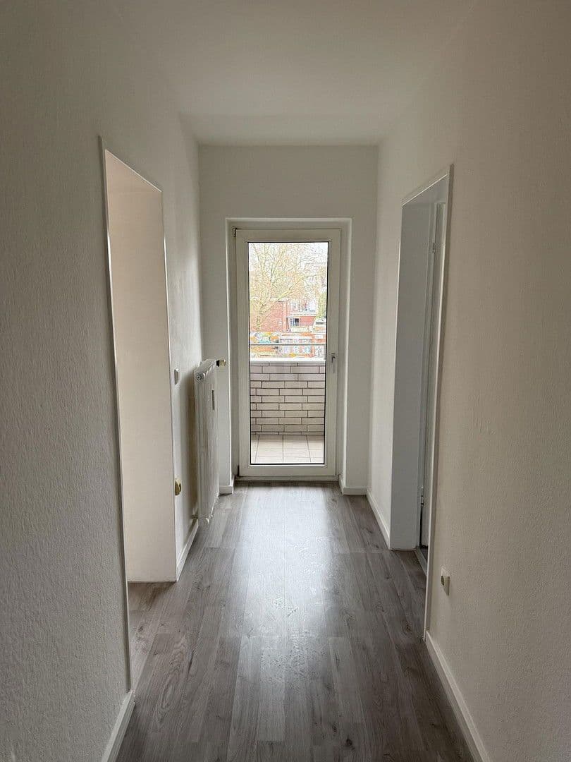 Pronájem bytu 2+1 66 m², Berliner Str.32, Köln, Severní Porýní-Vestfálsko Pronájem bytu 2+1 66 m², Berliner Str.32, Köln, Severní Porýní-Vestfálsko