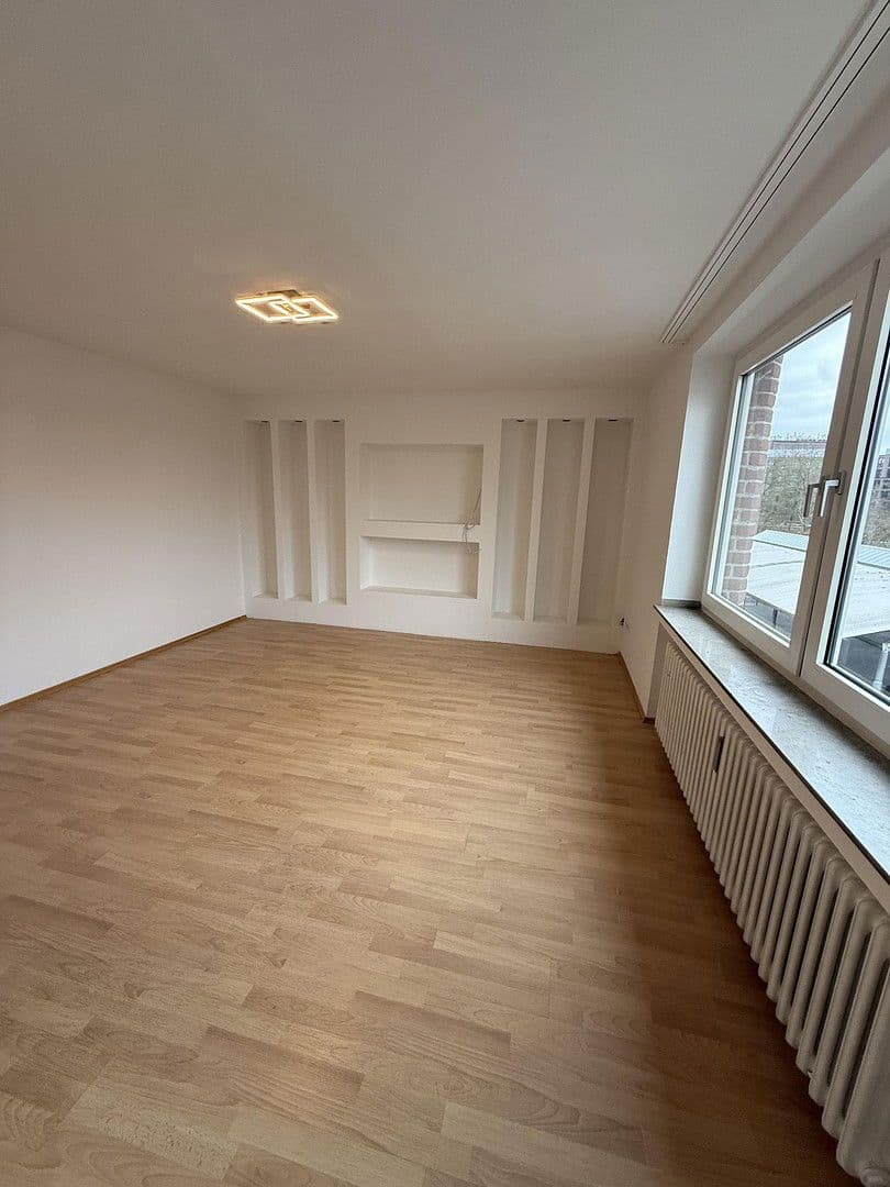 Pronájem bytu 2+1 66 m², Berliner Str.32, Köln, Severní Porýní-Vestfálsko Pronájem bytu 2+1 66 m², Berliner Str.32, Köln, Severní Porýní-Vestfálsko