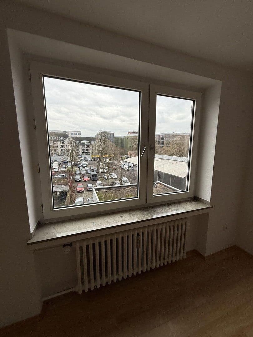 Pronájem bytu 2+1 66 m², Berliner Str.32, Köln, Severní Porýní-Vestfálsko Pronájem bytu 2+1 66 m², Berliner Str.32, Köln, Severní Porýní-Vestfálsko