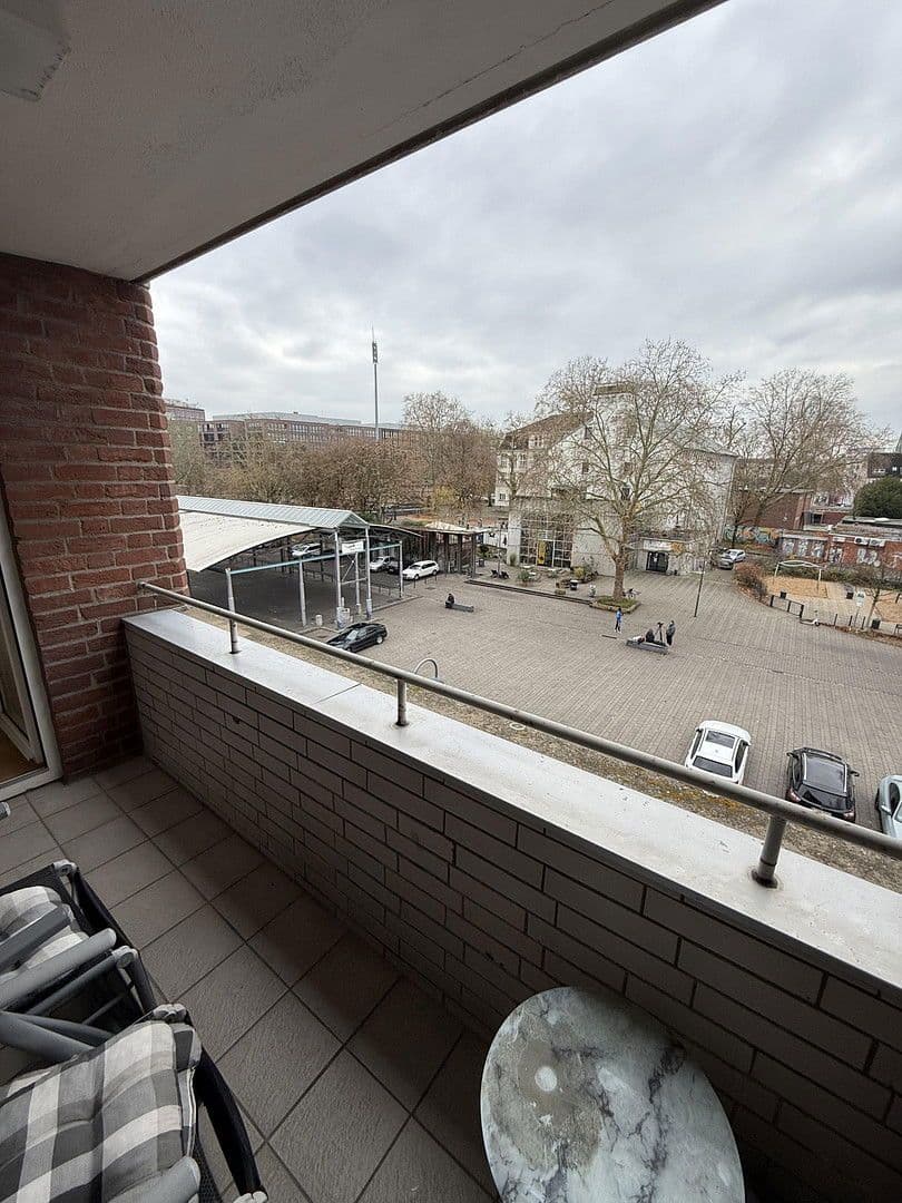 Pronájem bytu 2+1 66 m², Berliner Str.32, Köln, Severní Porýní-Vestfálsko Pronájem bytu 2+1 66 m², Berliner Str.32, Köln, Severní Porýní-Vestfálsko