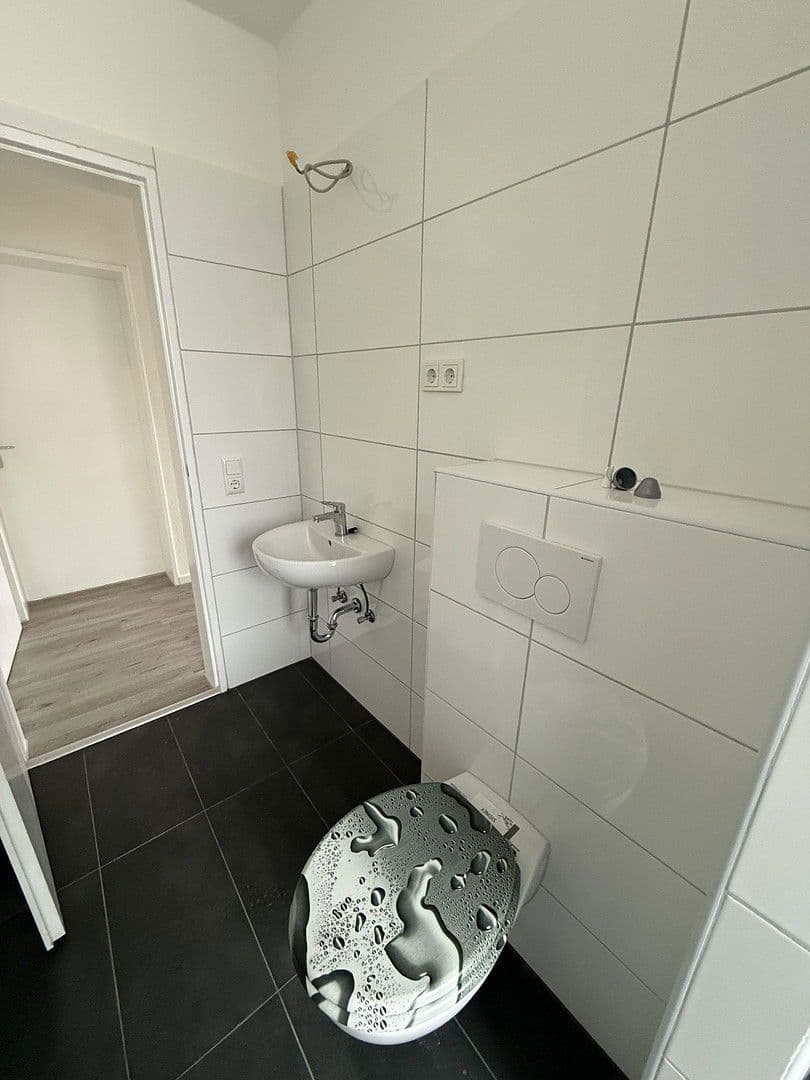 Pronájem bytu 2+1 66 m², Berliner Str.32, Köln, Severní Porýní-Vestfálsko Pronájem bytu 2+1 66 m², Berliner Str.32, Köln, Severní Porýní-Vestfálsko