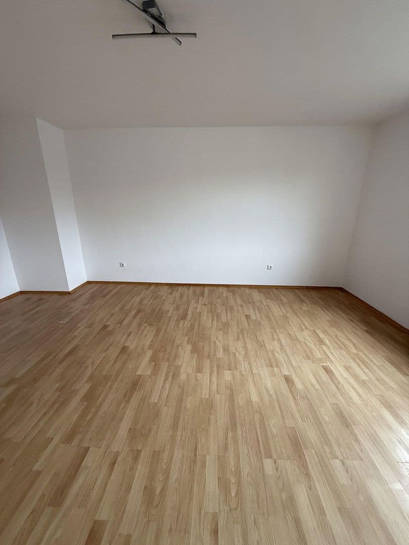 Pronájem bytu 2+1 66 m², Berliner Str.32, Köln, Severní Porýní-Vestfálsko Pronájem bytu 2+1 66 m², Berliner Str.32, Köln, Severní Porýní-Vestfálsko
