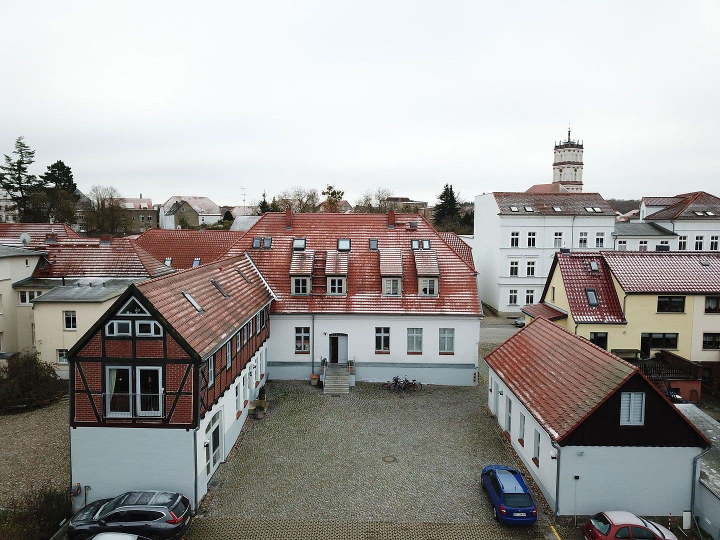 Prodej domu 2.471 m², pozemek 2.323 m², Nové Střelice, Mecklenburg-Vorpommern Prodej domu 2.471 m², pozemek 2.323 m², Nové Střelice, Mecklenburg-Vorpommern