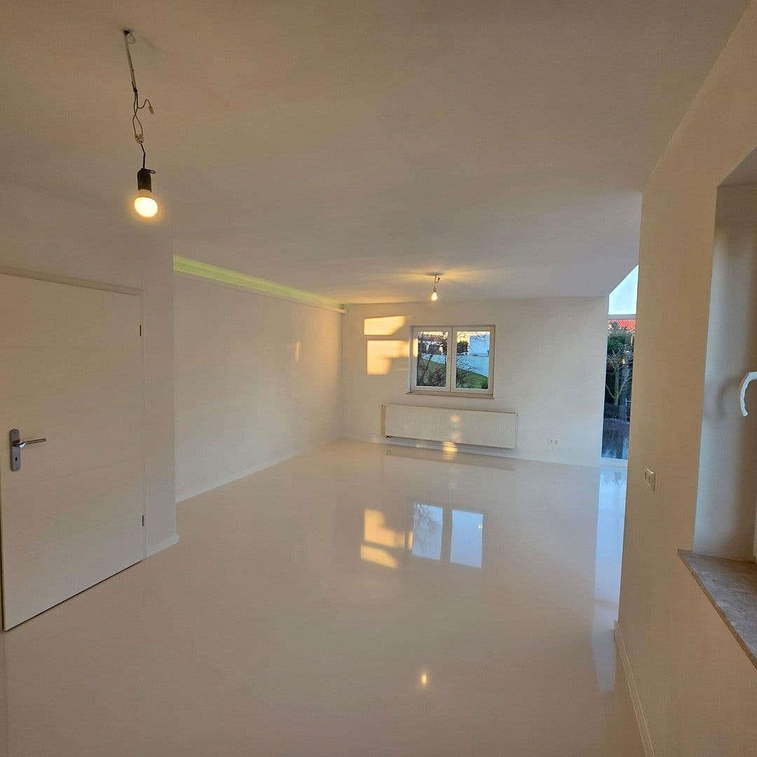 Prodej domu 121 m², pozemek 554 m², Deumener Weg 1, Hohenmölsen, Sasko-Anhaltsko Prodej domu 121 m², pozemek 554 m², Deumener Weg 1, Hohenmölsen, Sasko-Anhaltsko