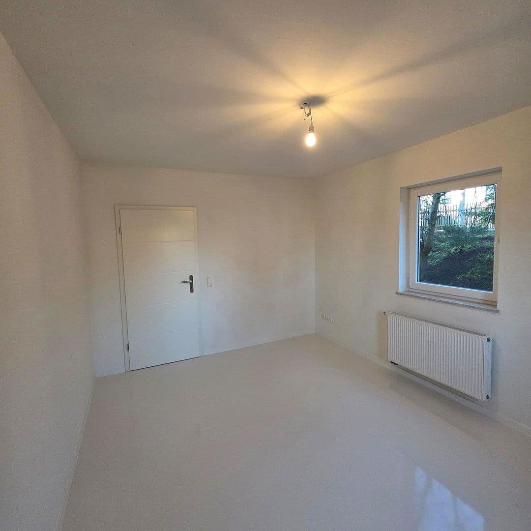 Prodej domu 121 m², pozemek 554 m², Deumener Weg 1, Hohenmölsen, Sasko-Anhaltsko Prodej domu 121 m², pozemek 554 m², Deumener Weg 1, Hohenmölsen, Sasko-Anhaltsko