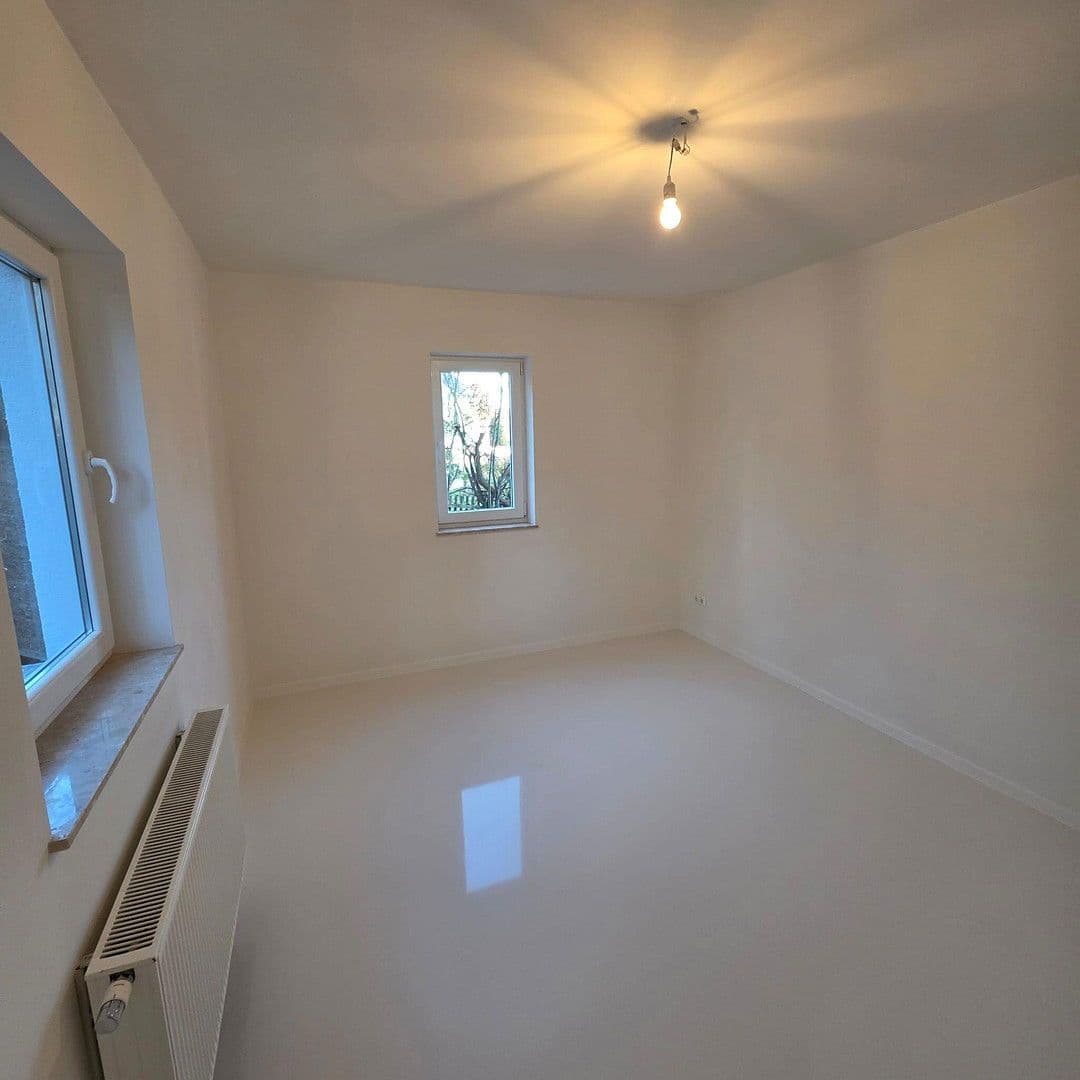 Prodej domu 121 m², pozemek 554 m², Deumener Weg 1, Hohenmölsen, Sasko-Anhaltsko Prodej domu 121 m², pozemek 554 m², Deumener Weg 1, Hohenmölsen, Sasko-Anhaltsko