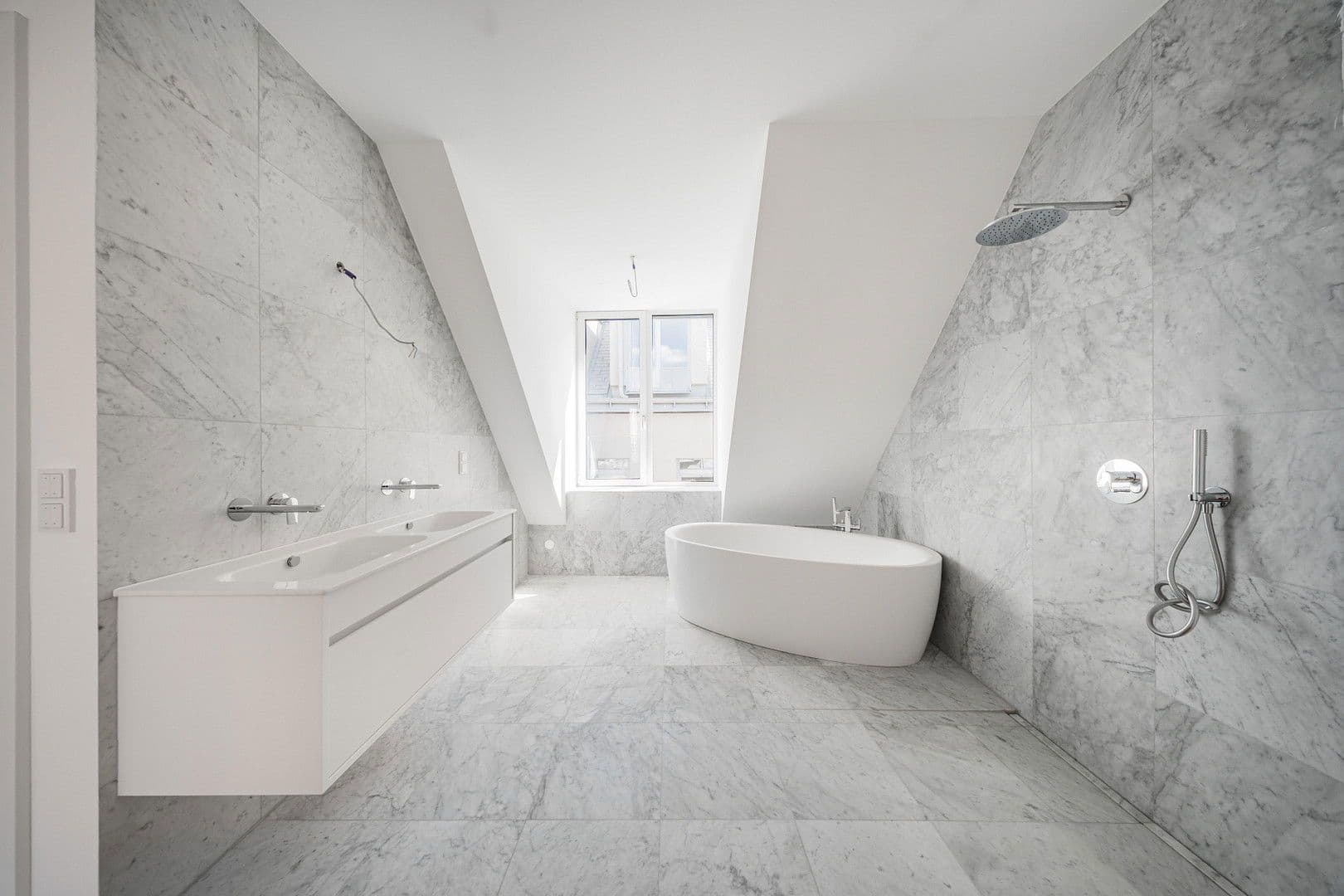 Prodej bytu 3+1 112 m², Grundsteingasse 38, Wien, Wien Prodej bytu 3+1 112 m², Grundsteingasse 38, Wien, Wien