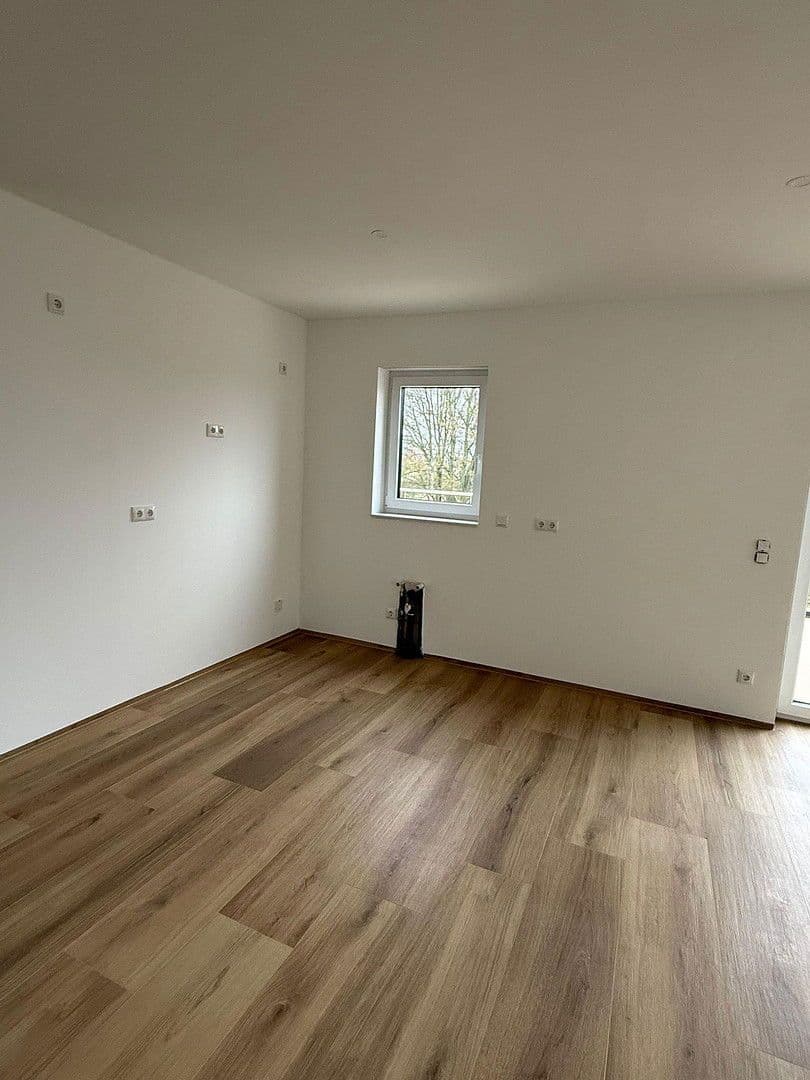 Pronájem bytu 3+1 80 m², Pohlheim, Hessen Pronájem bytu 3+1 80 m², Pohlheim, Hessen