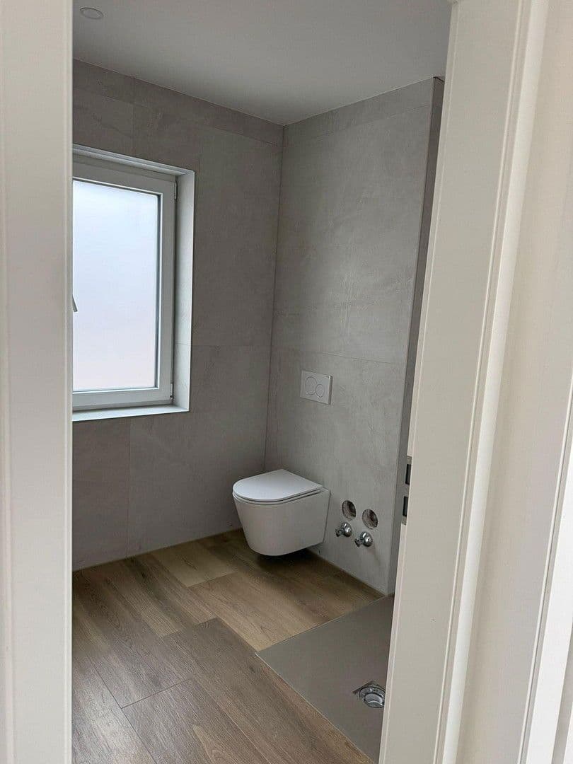 Pronájem bytu 3+1 80 m², Pohlheim, Hessen Pronájem bytu 3+1 80 m², Pohlheim, Hessen