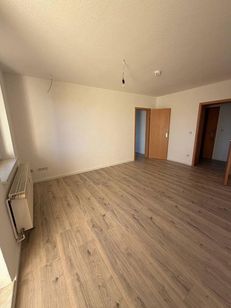 Pronájem bytu 3+1 64 m², Magdeburg, Sasko-Anhaltsko Pronájem bytu 3+1 64 m², Magdeburg, Sasko-Anhaltsko
