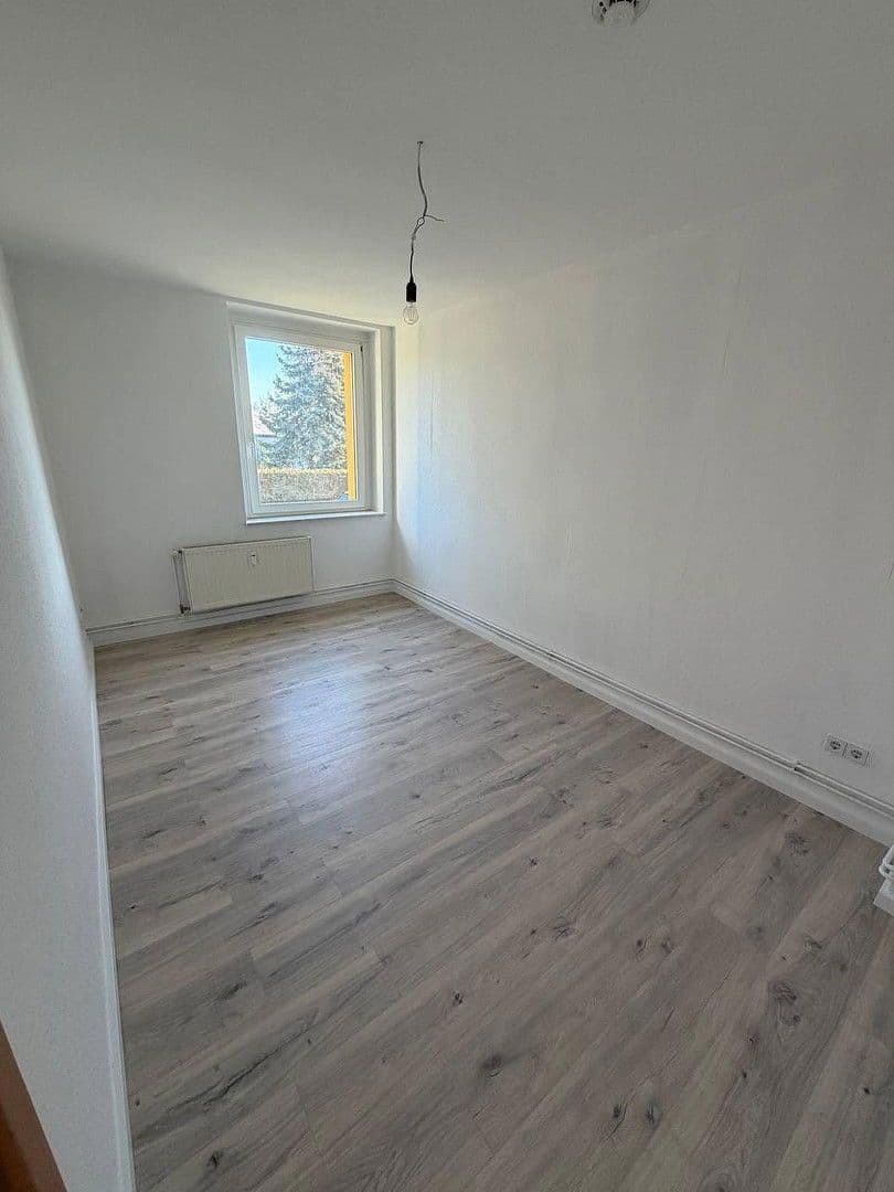 Pronájem bytu 3+1 64 m², Magdeburg, Sasko-Anhaltsko Pronájem bytu 3+1 64 m², Magdeburg, Sasko-Anhaltsko