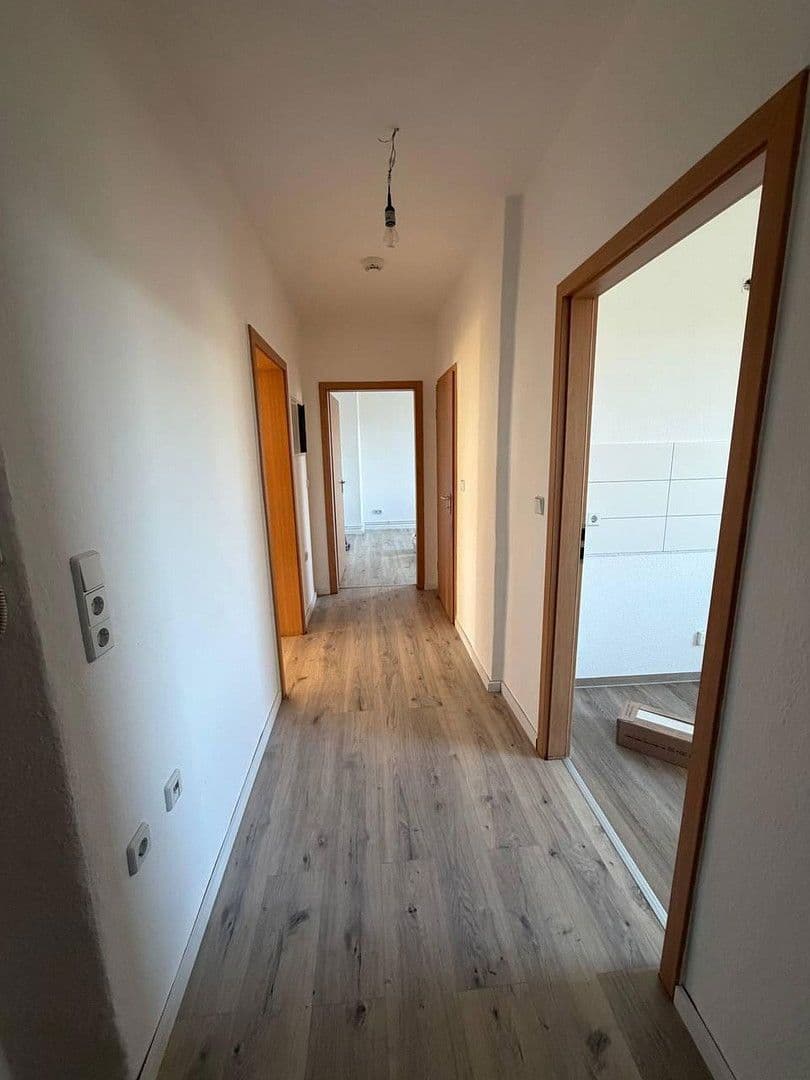 Pronájem bytu 3+1 64 m², Magdeburg, Sasko-Anhaltsko Pronájem bytu 3+1 64 m², Magdeburg, Sasko-Anhaltsko