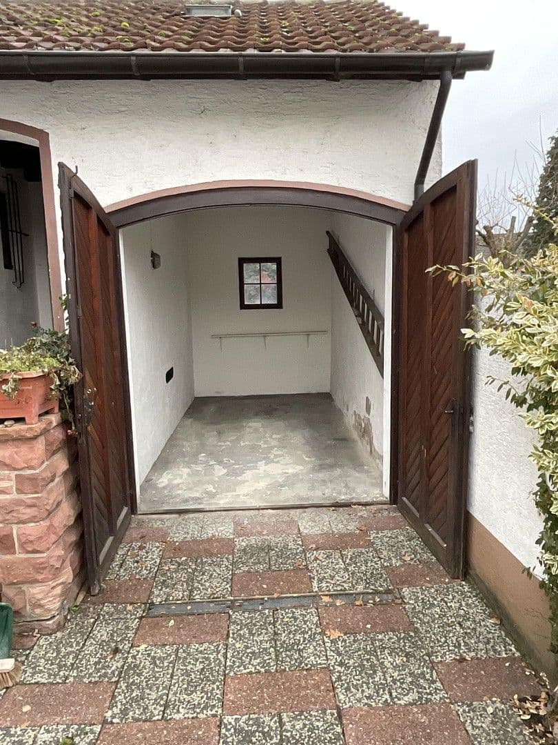 Prodej domu 195 m², pozemek 604 m², Dammstr. 4, Hanau, Hessen Prodej domu 195 m², pozemek 604 m², Dammstr. 4, Hanau, Hessen