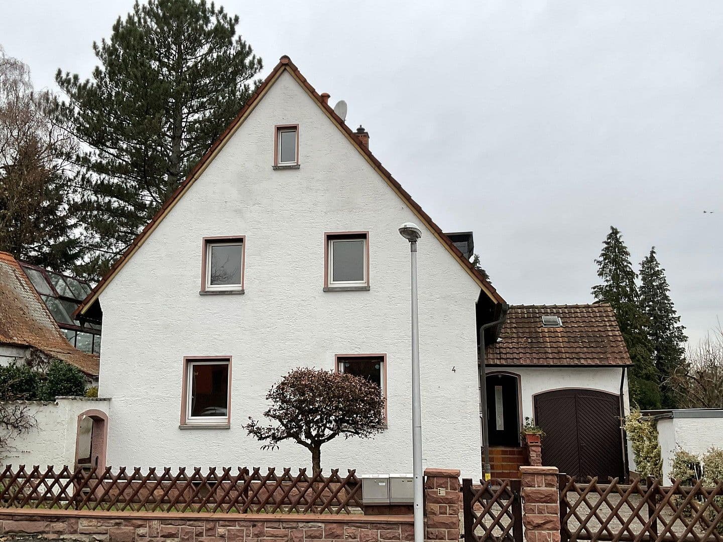 Prodej domu 195 m², pozemek 604 m², Dammstr. 4, Hanau, Hessen Prodej domu 195 m², pozemek 604 m², Dammstr. 4, Hanau, Hessen