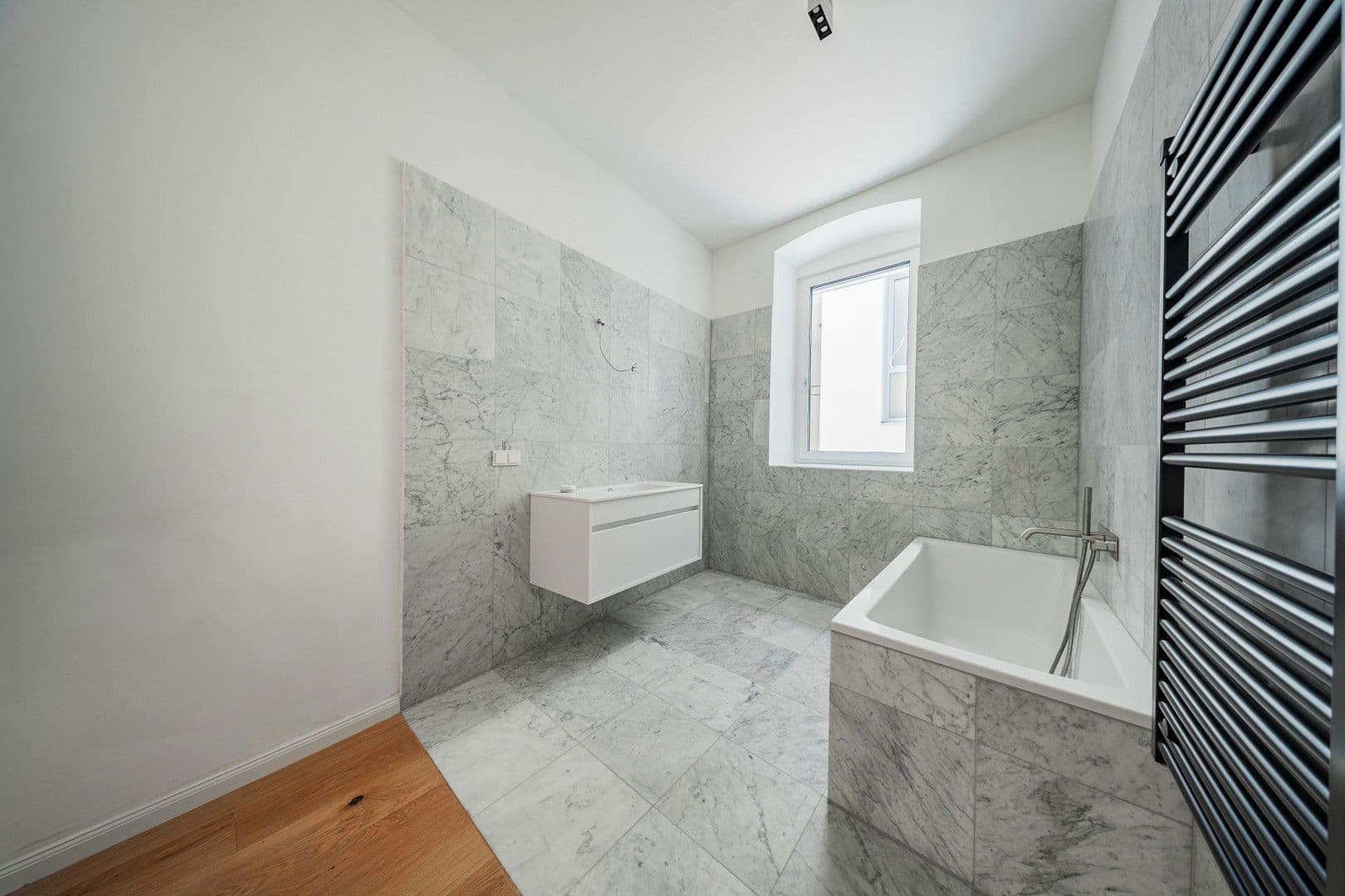 Prodej bytu 3+1 106 m², Grundsteingasse 38, Wien, Wien Prodej bytu 3+1 106 m², Grundsteingasse 38, Wien, Wien