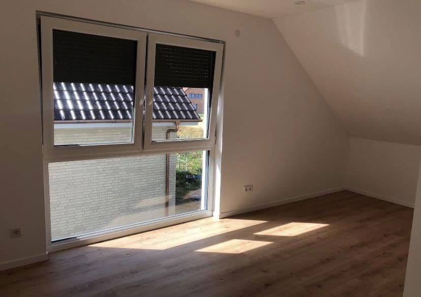 Pronájem domu 120 m², pozemek 310 m², Wunstorf, Dolní Sasko Pronájem domu 120 m², pozemek 310 m², Wunstorf, Dolní Sasko