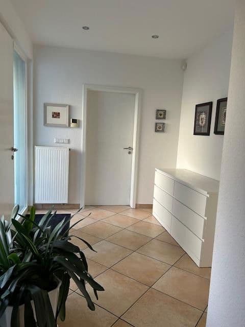 Prodej domu 250 m², pozemek 1.014 m², Wiehl, Severní Porýní-Vestfálsko Prodej domu 250 m², pozemek 1.014 m², Wiehl, Severní Porýní-Vestfálsko