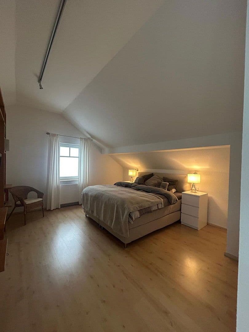 Prodej domu 250 m², pozemek 1.014 m², Wiehl, Severní Porýní-Vestfálsko Prodej domu 250 m², pozemek 1.014 m², Wiehl, Severní Porýní-Vestfálsko