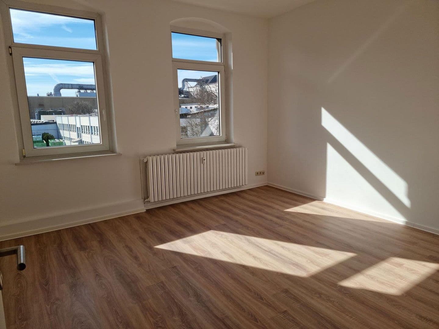 Pronájem bytu 3+1 63 m², Peine, Dolní Sasko Pronájem bytu 3+1 63 m², Peine, Dolní Sasko