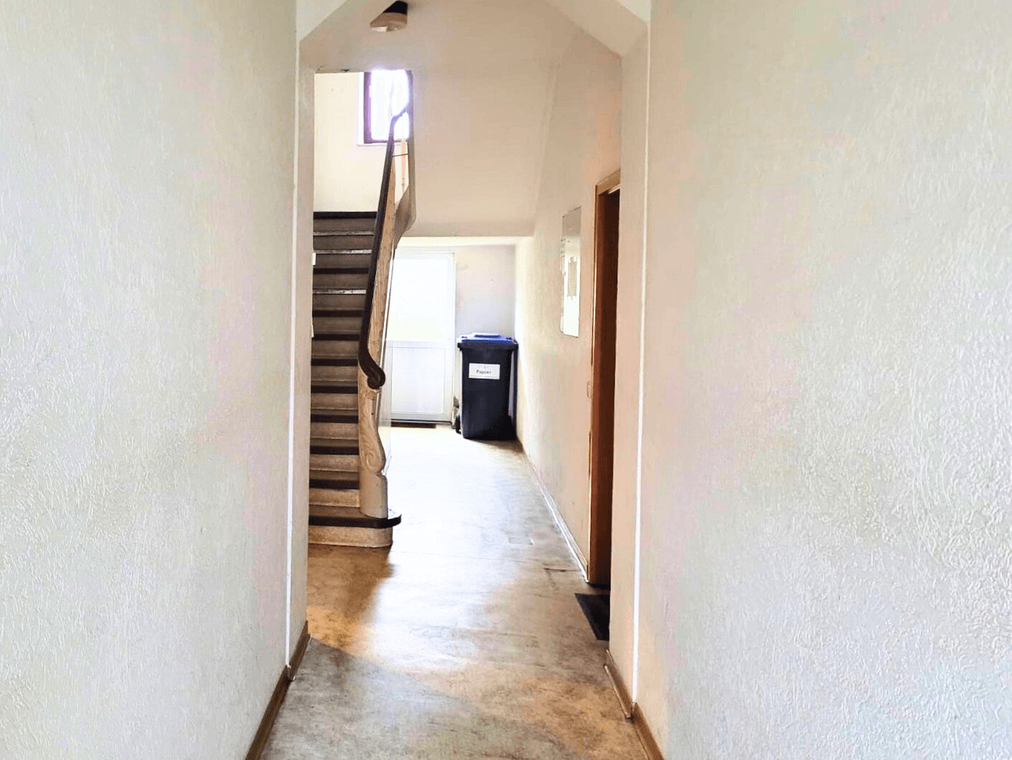 Prodej domu 284 m², pozemek 283 m², Akazienstraße 39, Duisburg, Severní Porýní-Vestfálsko Prodej domu 284 m², pozemek 283 m², Akazienstraße 39, Duisburg, Severní Porýní-Vestfálsko