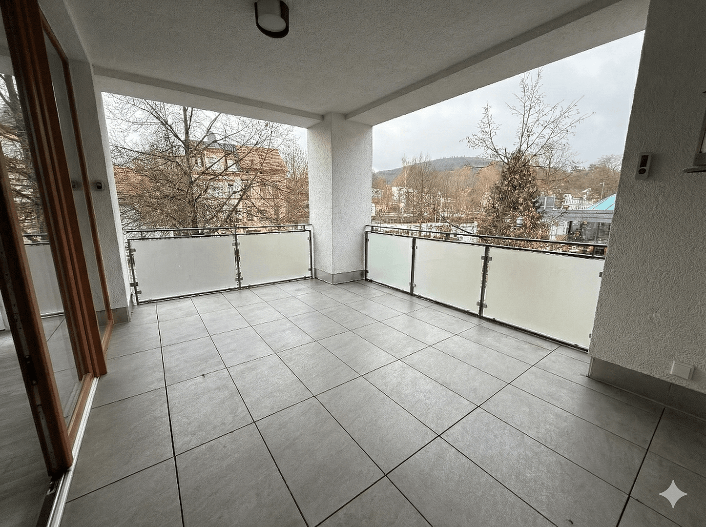 Pronájem bytu 3+1 136 m², Ilmenava, Durynsko Pronájem bytu 3+1 136 m², Ilmenava, Durynsko