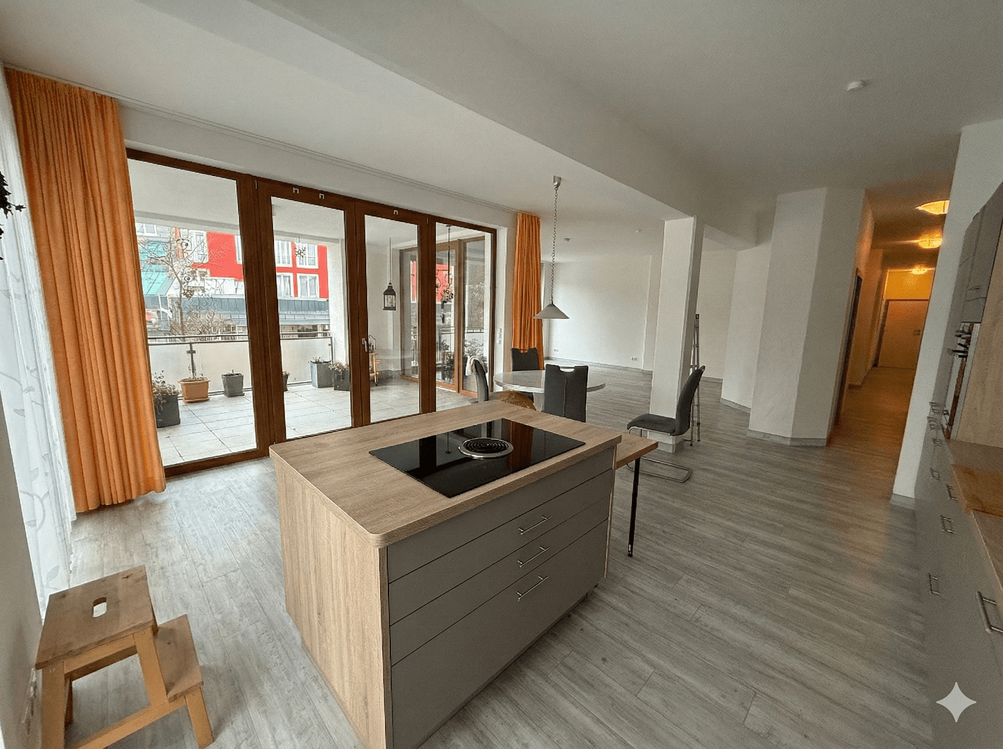 Pronájem bytu 3+1 136 m², Ilmenava, Durynsko Pronájem bytu 3+1 136 m², Ilmenava, Durynsko